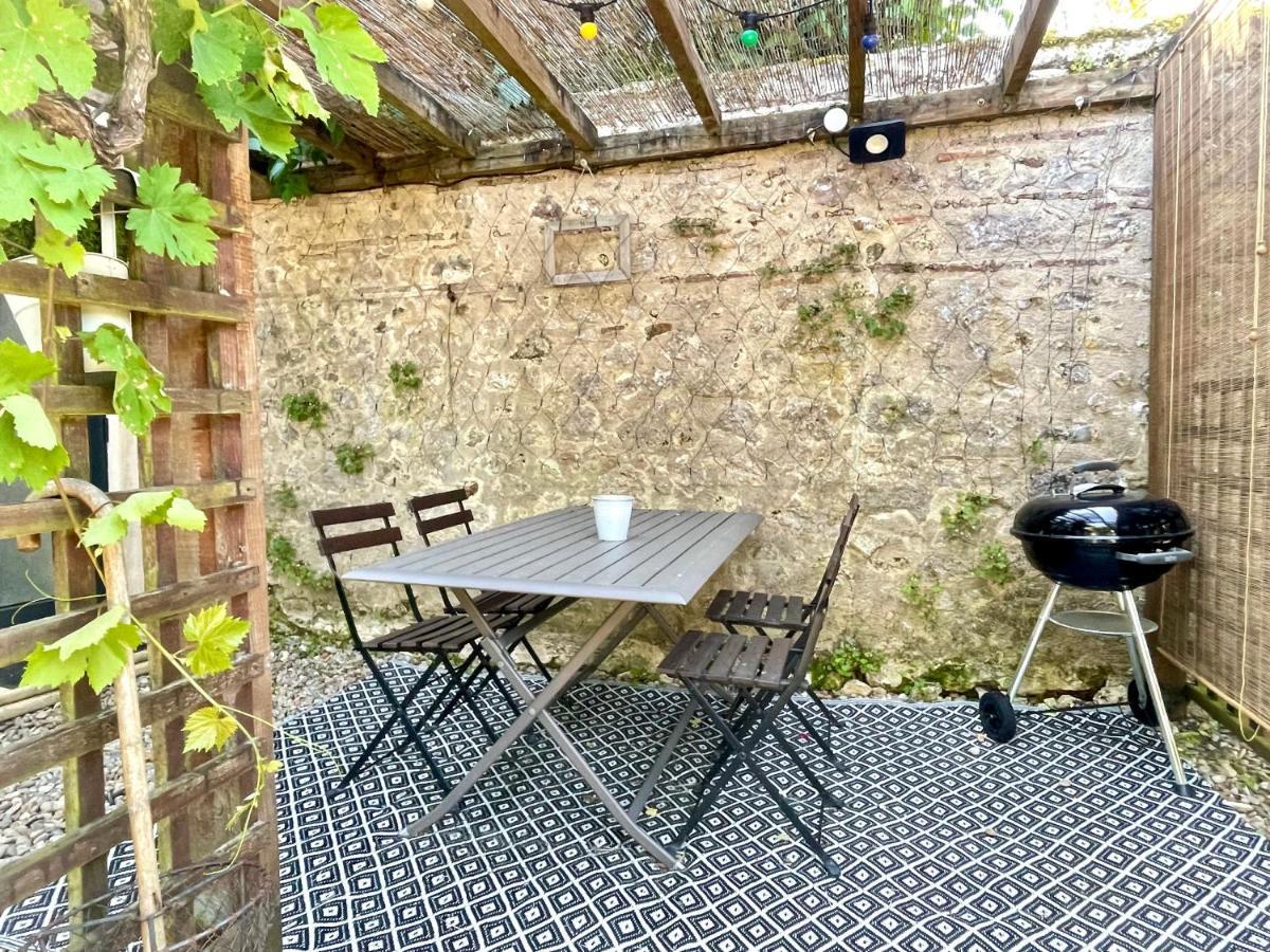 Les Régniers - 1 gîte x4 à 6 et 1 gîte x8 - à réserver ensemble ou séparément Eynesse Exterior foto