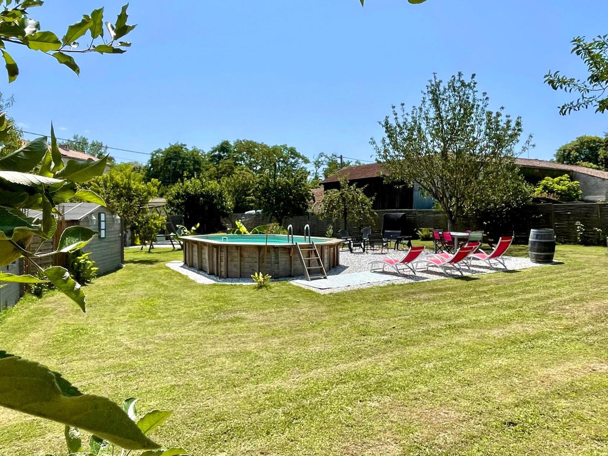 Les Régniers - 1 gîte x4 à 6 et 1 gîte x8 - à réserver ensemble ou séparément Eynesse Exterior foto